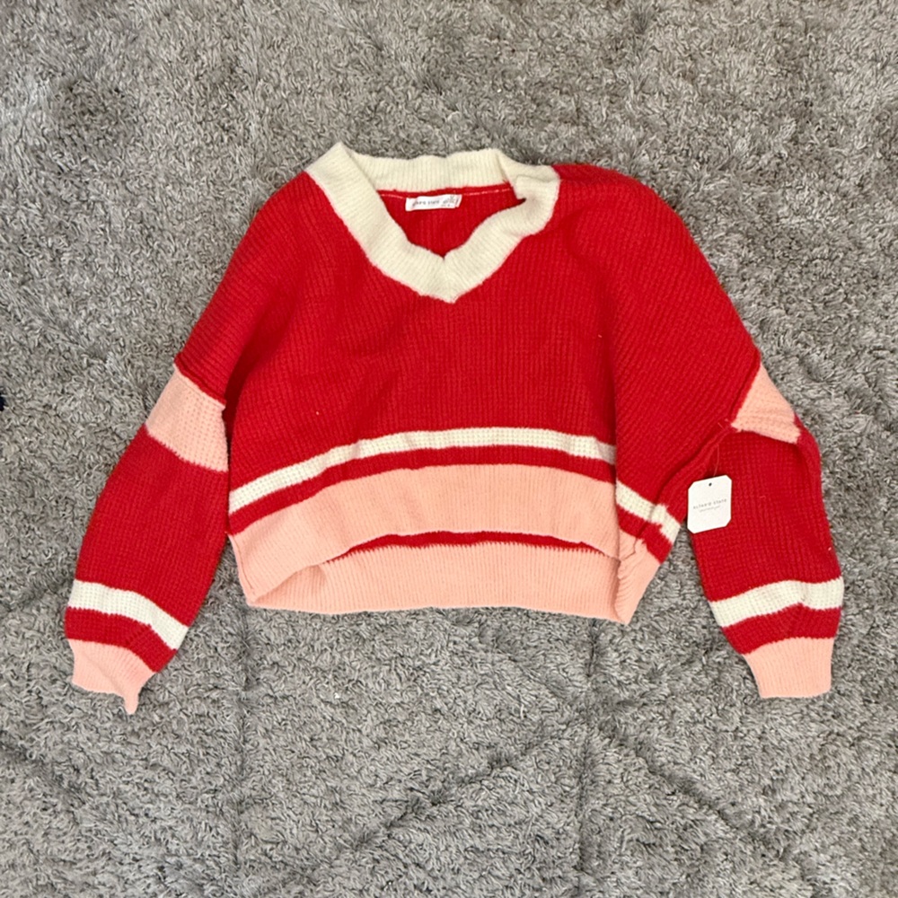 Women’s Altar’d State sweater! Size Medium!